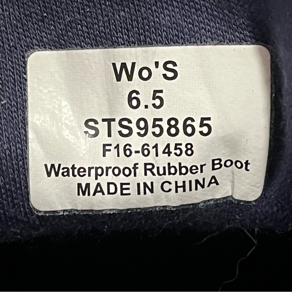 Sperry Navy and Tan Duck Boots - Picture 14 of 14